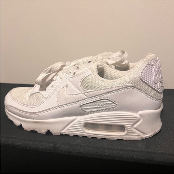 Nike White Athletic Shoes - Picture 4 of 5